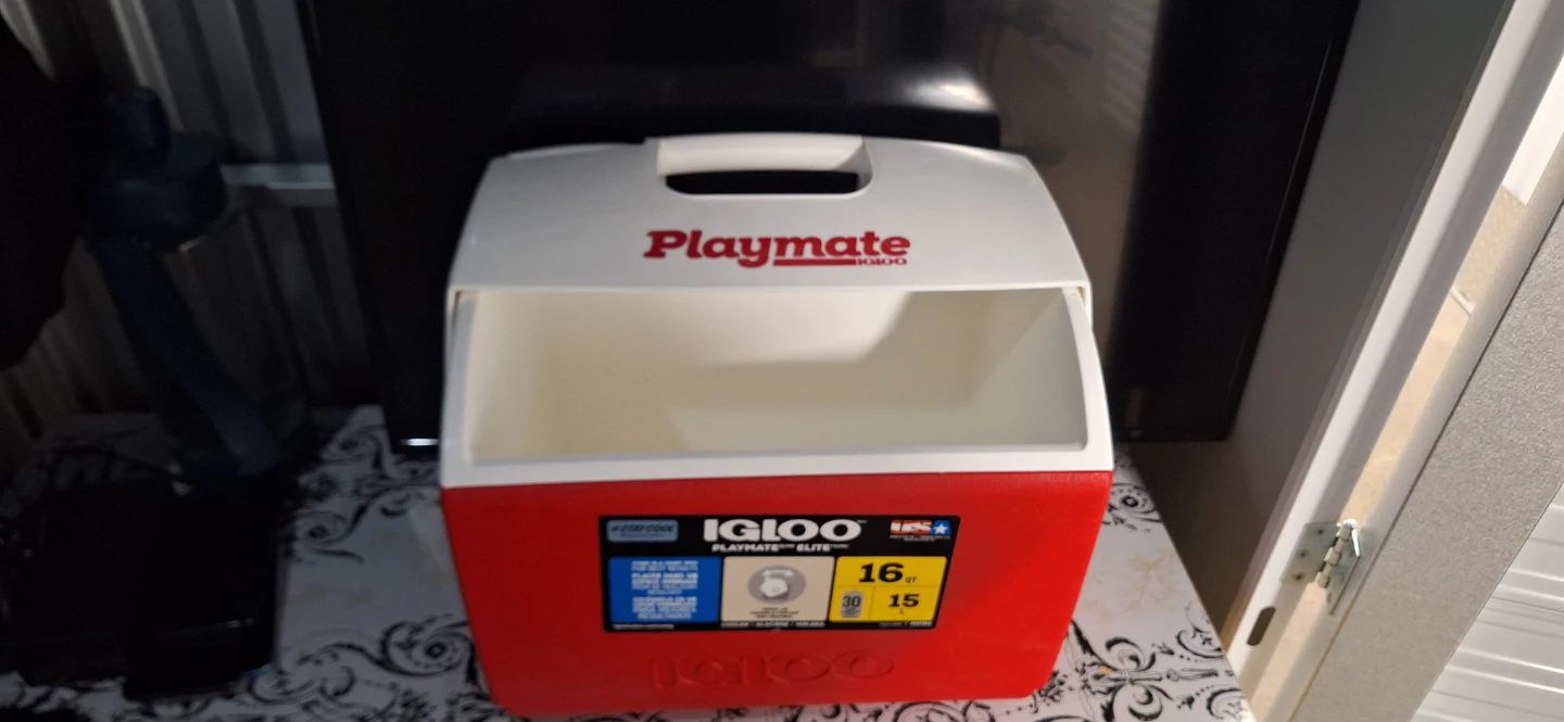 Igloo Playmate Elite Cooler 16 qt Red