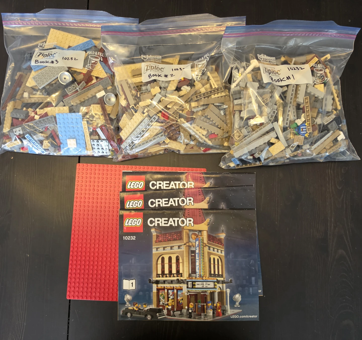 LEGO Creator Expert 10232 Palace Cinema Building Set