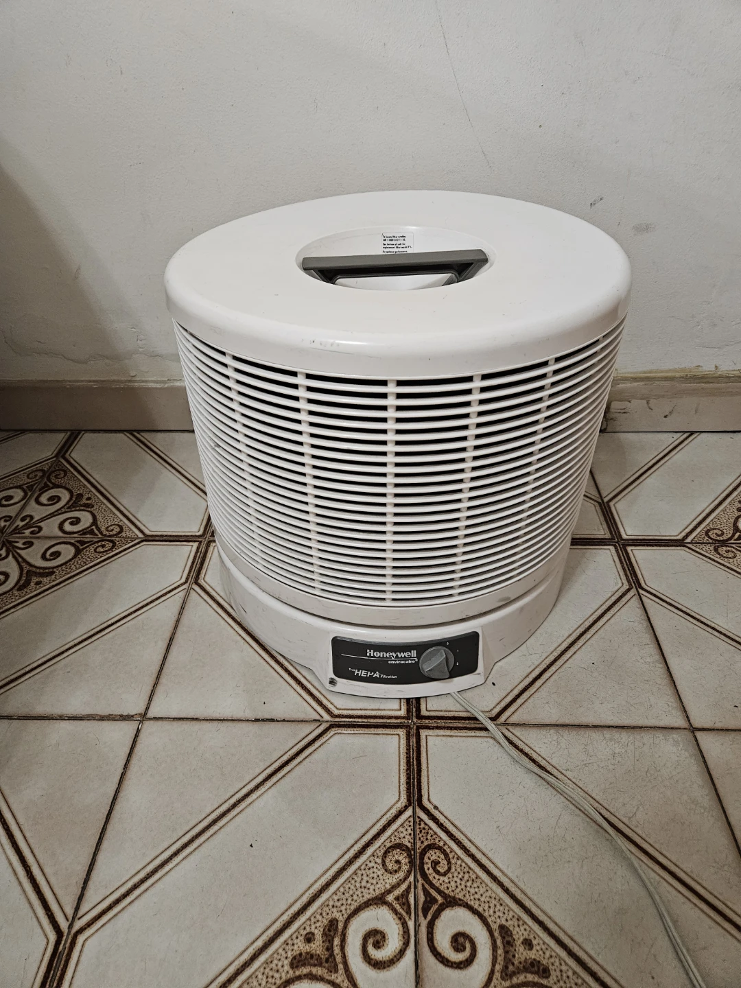 Large honeywell Air purifier
