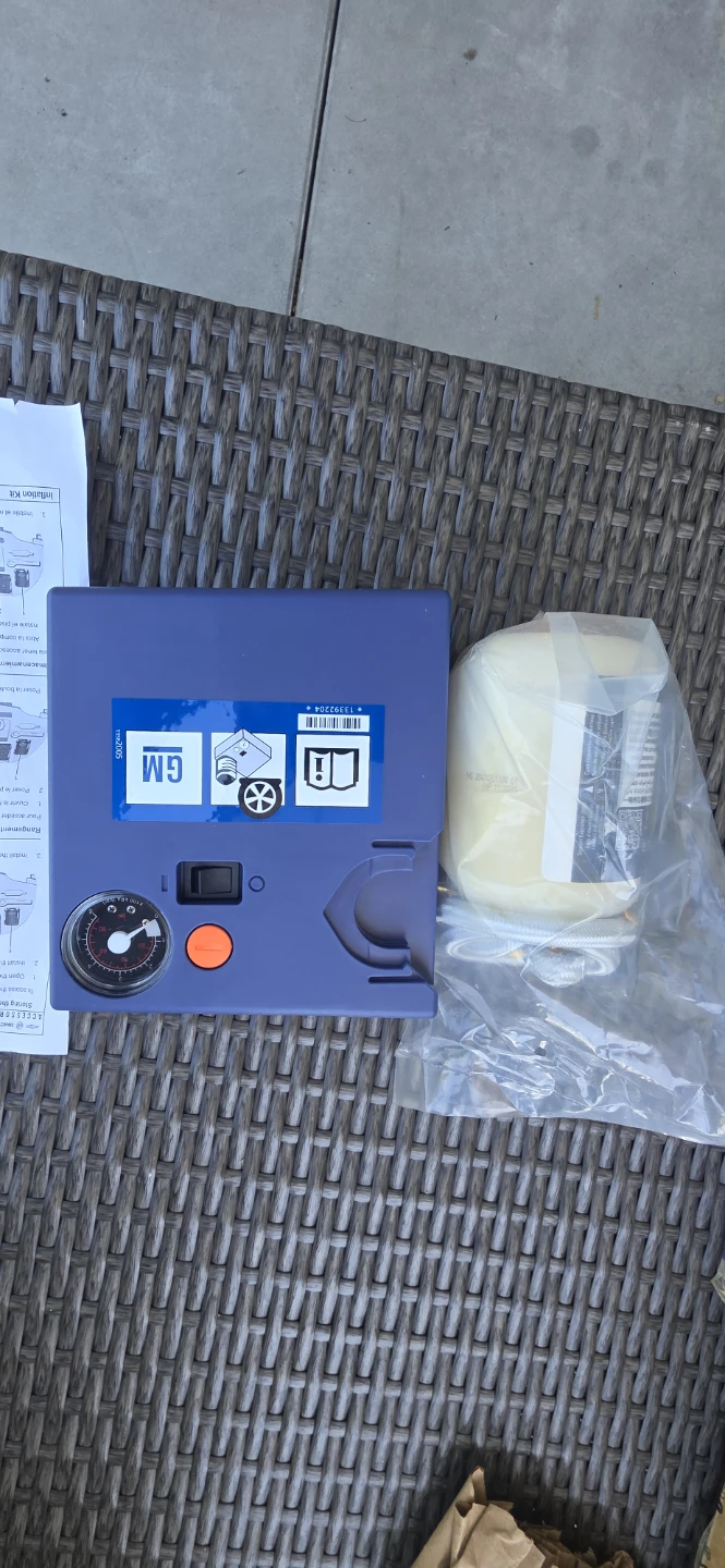 GM Tire Inflator Kit
