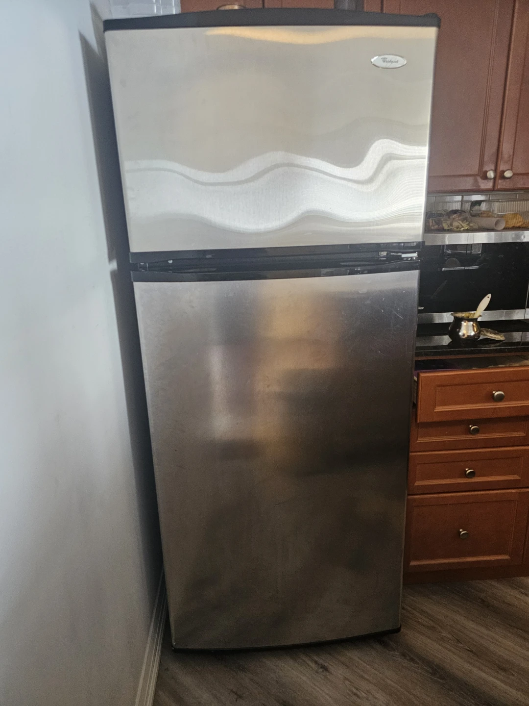 Whirlpool Refrigerator - photo 2