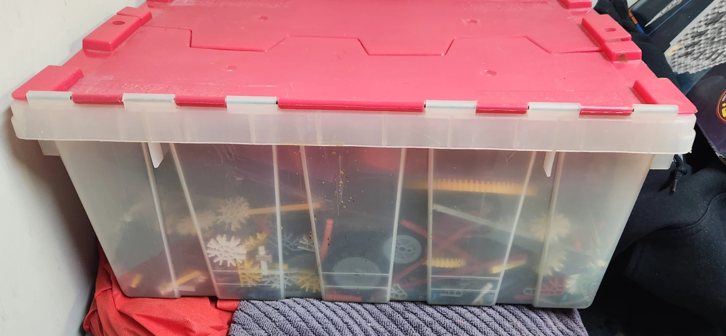 Big Bin of K'NEX - photo 3
