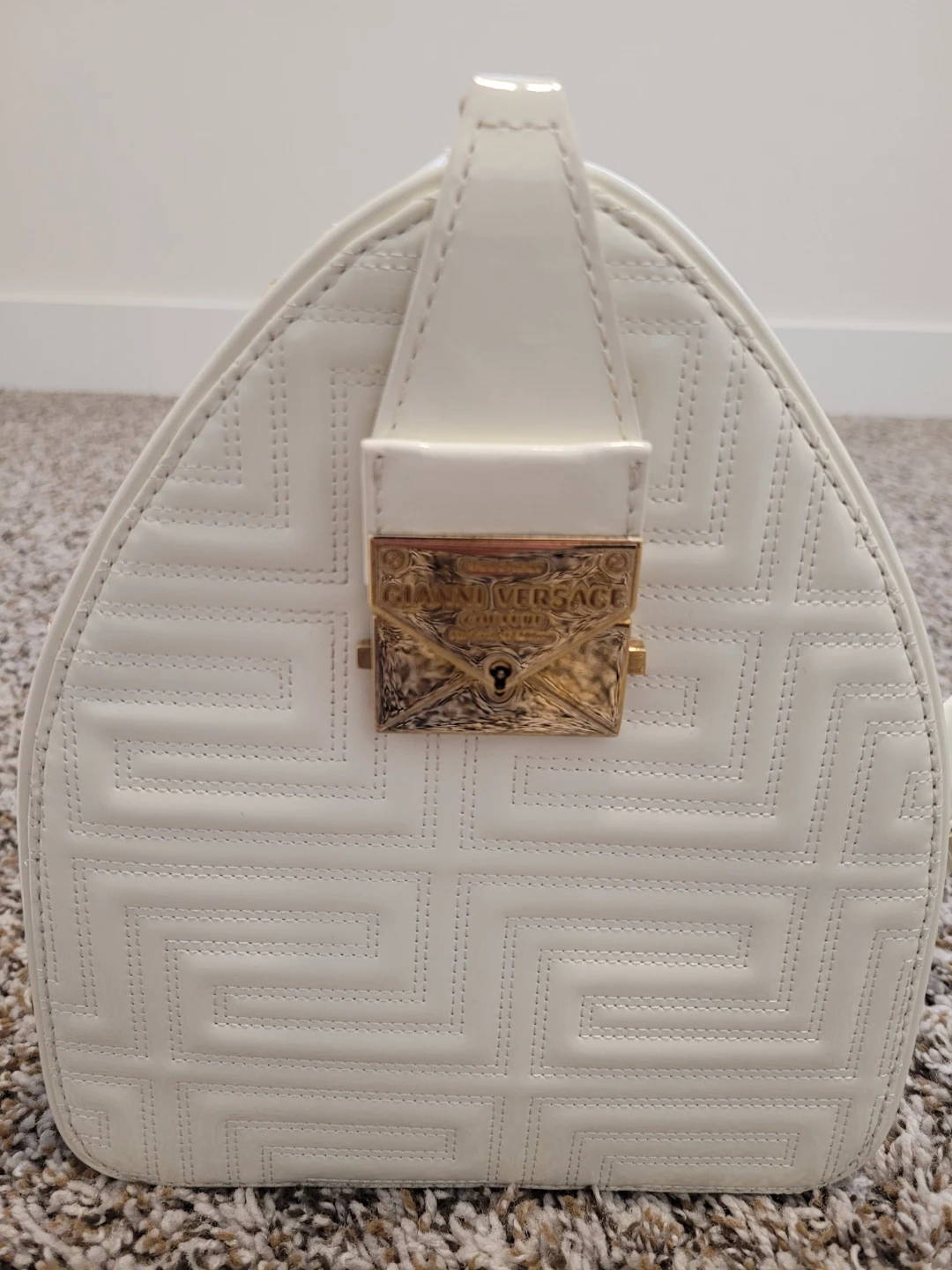 Gianni Versace White Patent Leather Handbag - photo 3