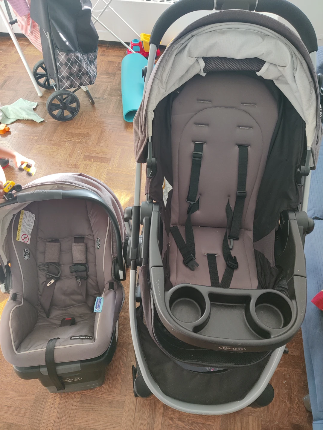 Graco Travel System Stroller and Car Seat
