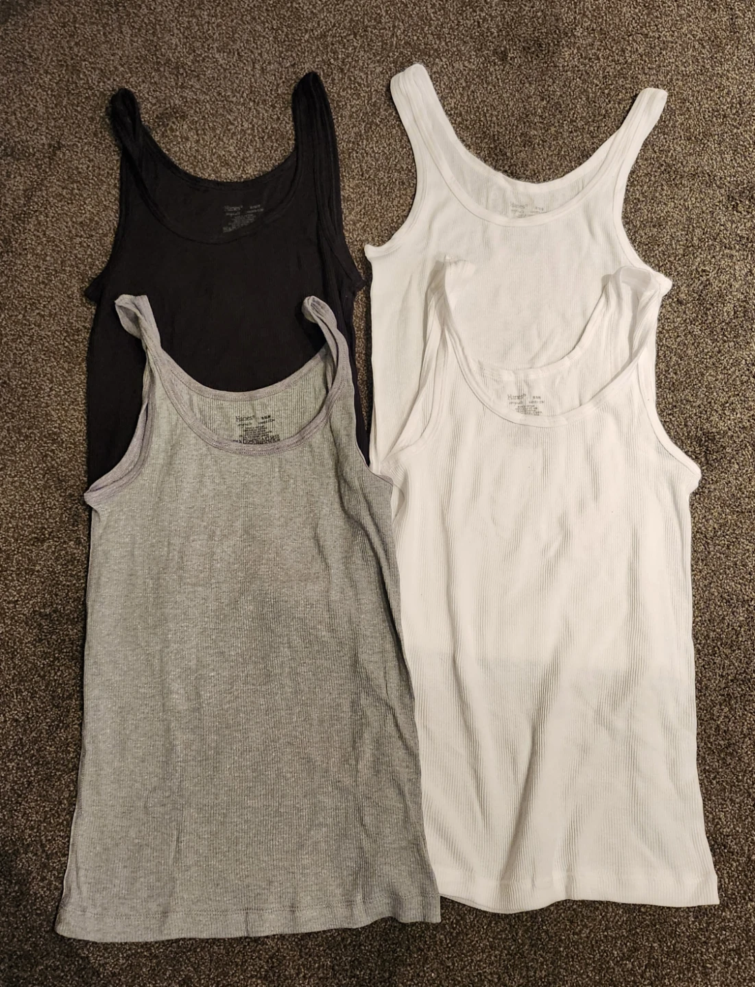 Hanes Womens 4-Pack Ribbed Tank Tops M