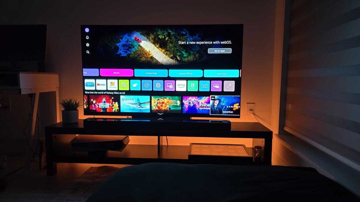 LG C3 55 Inch OLED Smart TV - Excellent Condition