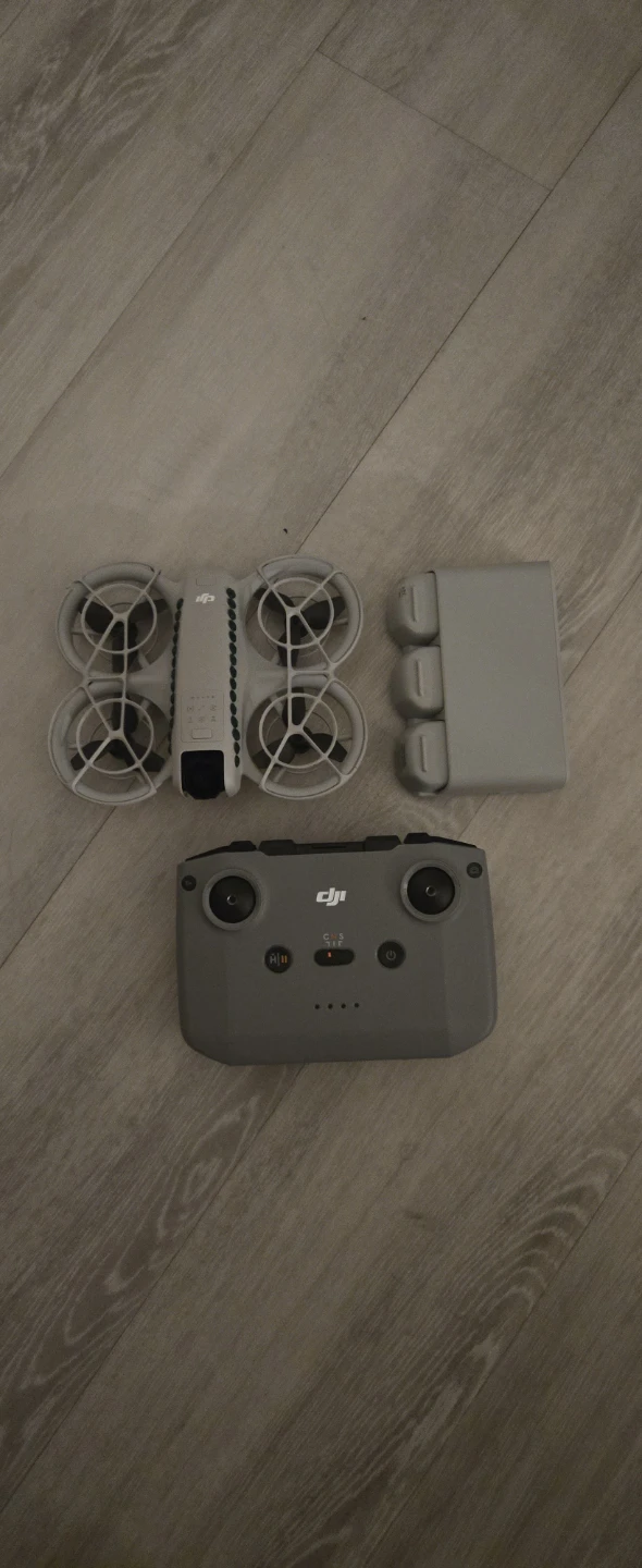 DJI Neo + 3 Batteries + Crash Replacement Warranty till 20260925