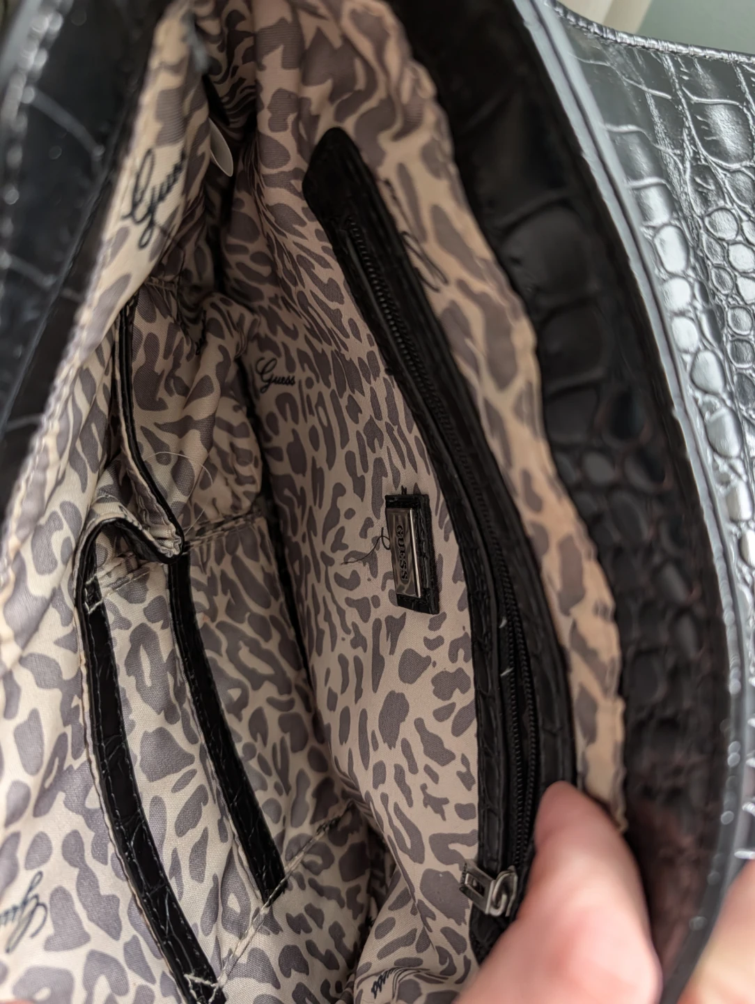 GUESS Black Faux Croc hand bag - photo 5
