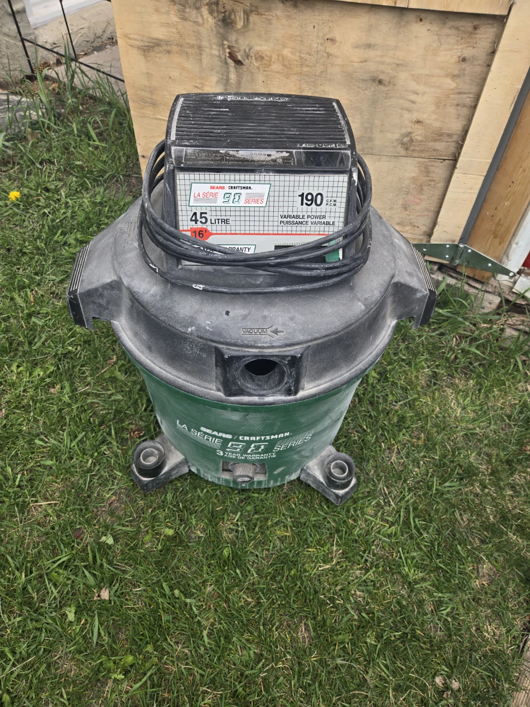 Craftsman 190 MPH Wet/Dry Vacuum - 45 Litre