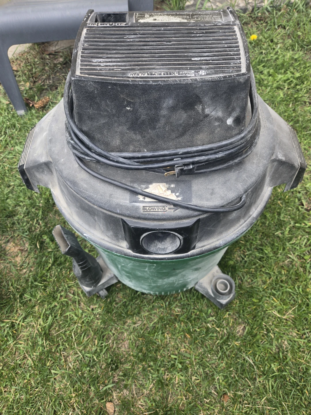Craftsman 190 MPH Wet/Dry Vacuum - 45 Litre - photo 2