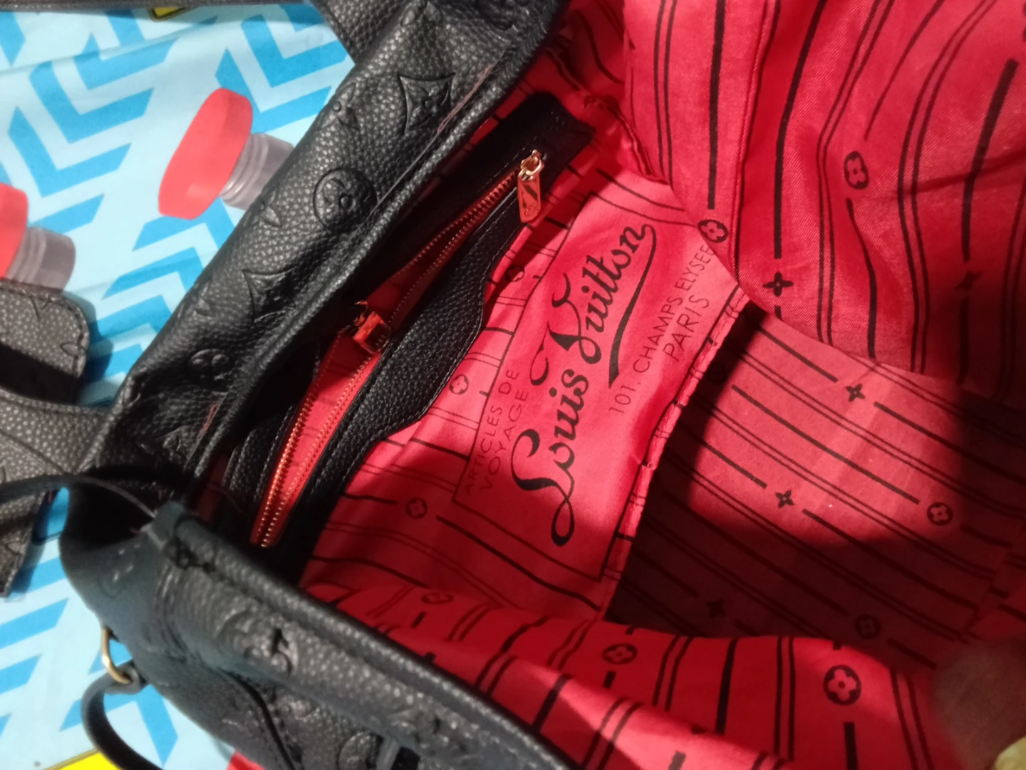 Louis Vuitton Black Monogram Tote Bag with Pouch - photo 2