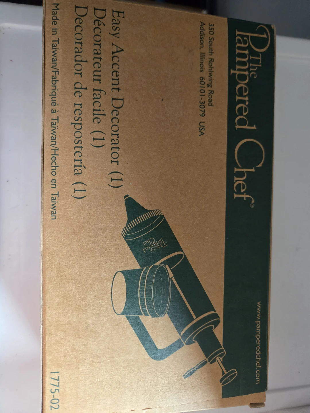The Pampered Chef Easy Accent Decorator