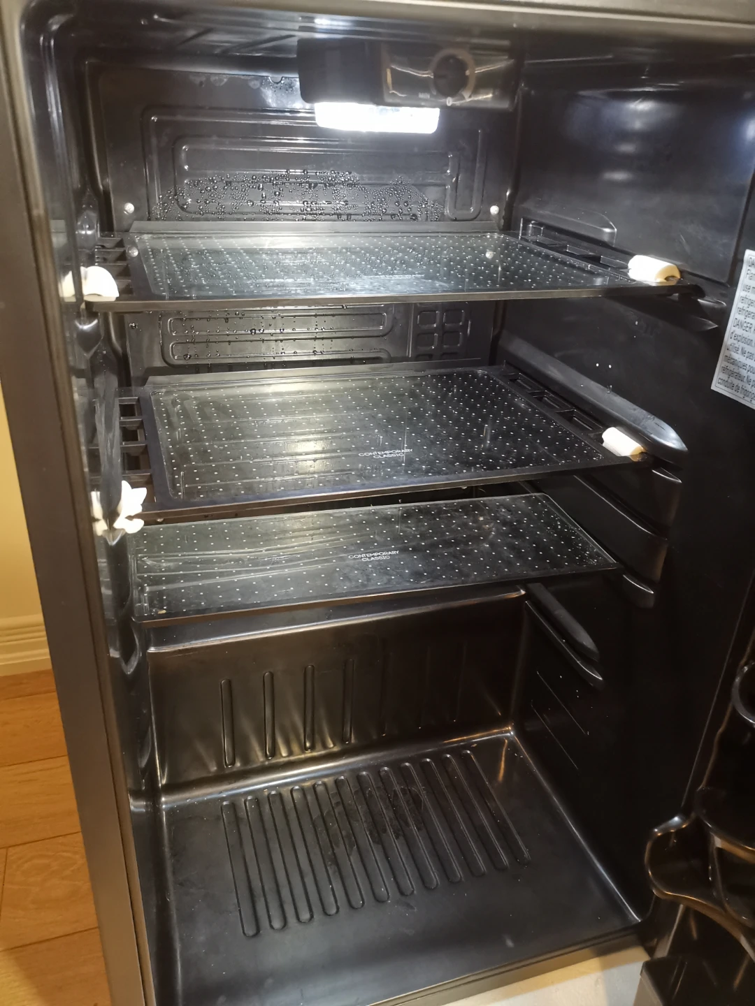 Danby Mini Fridge - photo 4