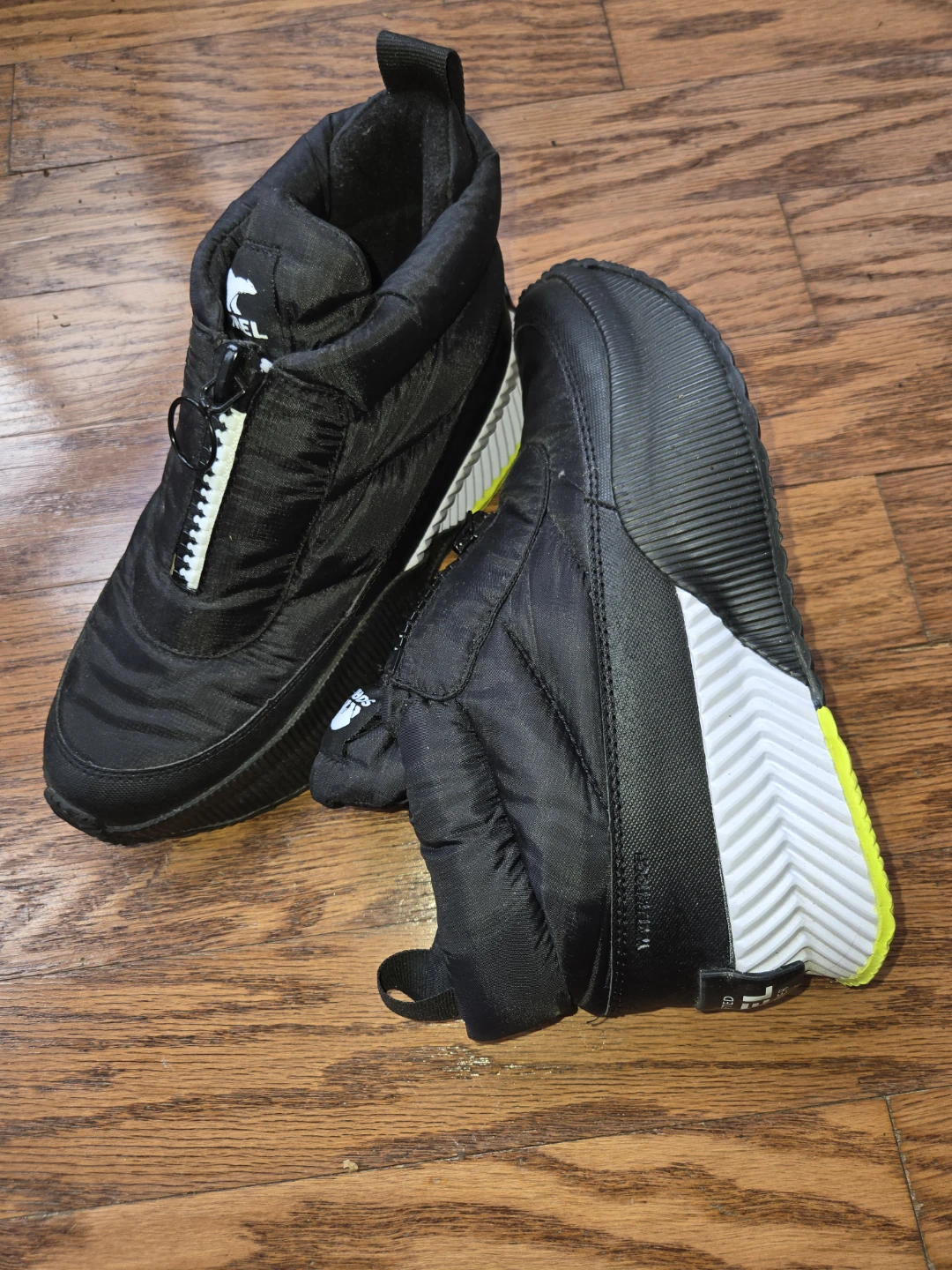 Sorel Black Puffy Zip Winter Boots - photo 4
