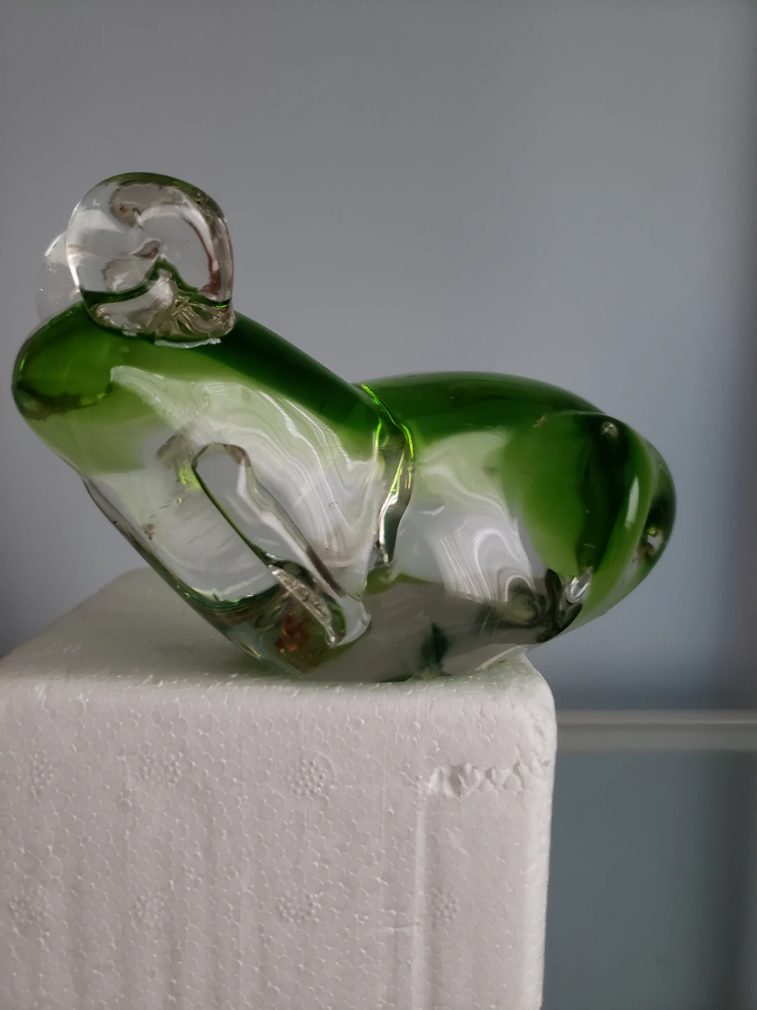 Glass frog figurine
