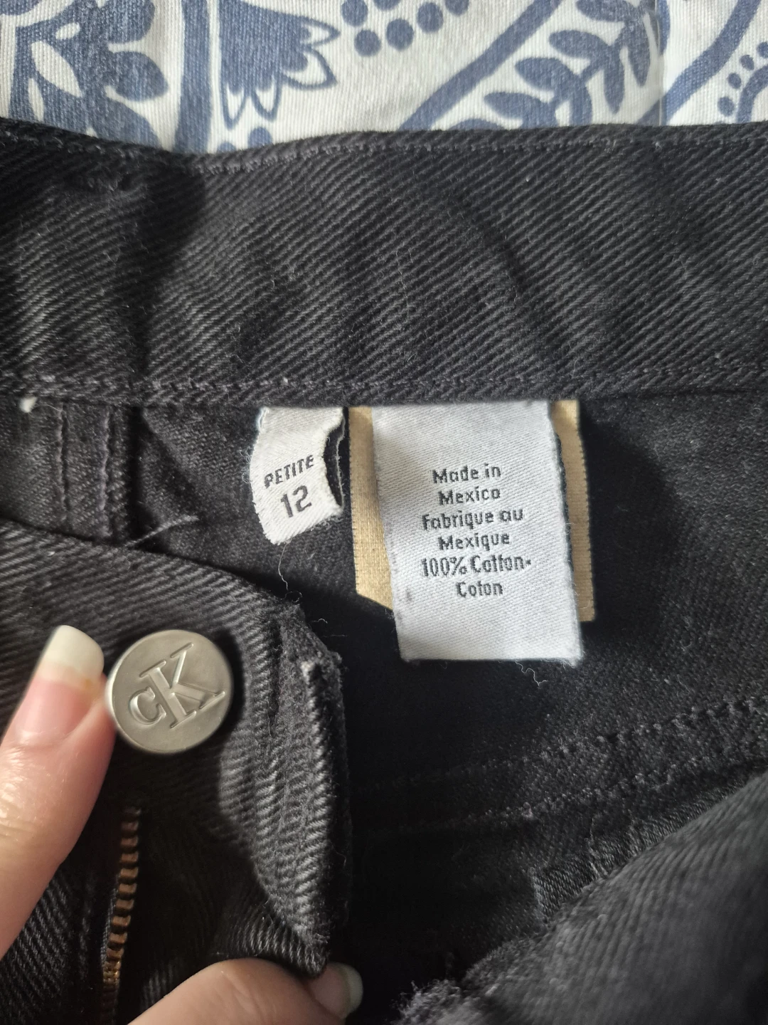 Calvin Klein Jeans Black Petite 12 Denim Pants - photo 4