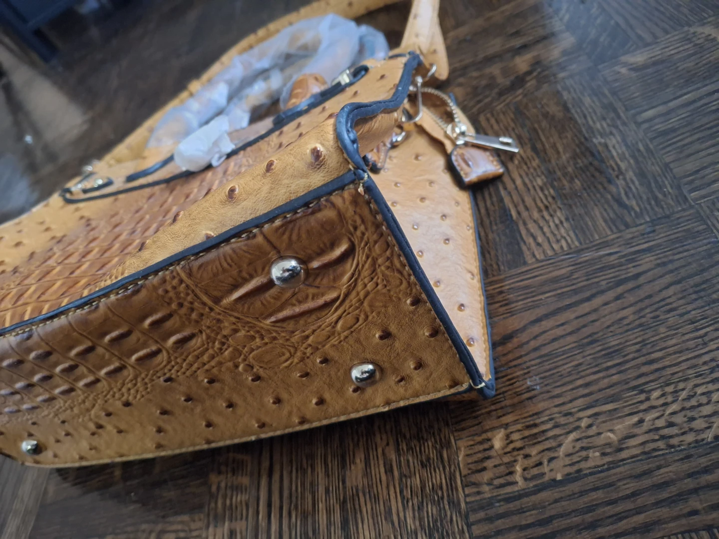 New. Tan Faux Leather Handbag with Crocodile & Ostrich Texture - photo 4