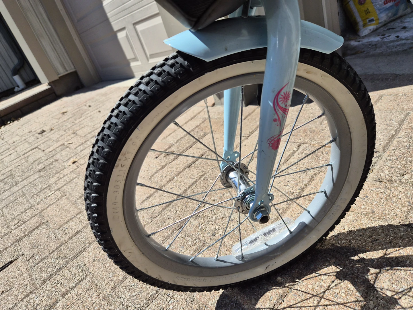 Supercycle Misfit Kids' Bike, 16-in Wheel, Light Blue/White - photo 4