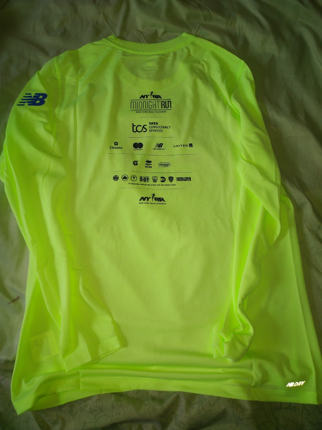 New Balance Women's NYCR Midnight Run Long Sleeve Shirt - photo 2