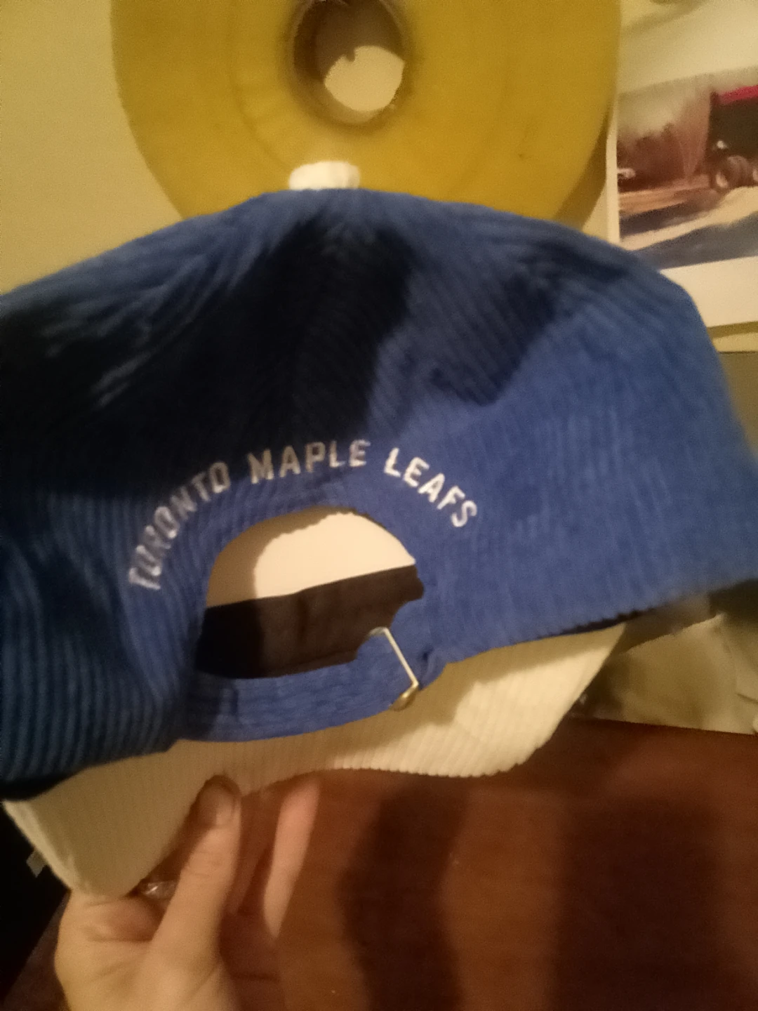 Toronto Maple Leafs Corduroy Baseball Cap with Molson Logo - photo 2