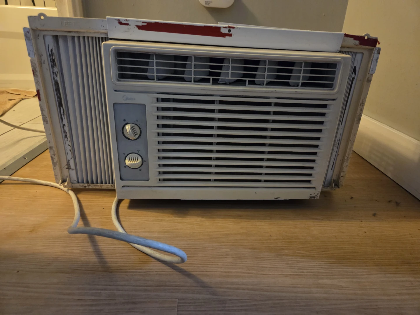 Midea Window Air Conditioner MW050CM1A