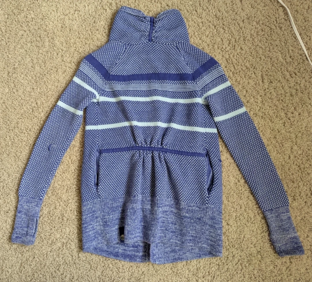 lululemon Sweater - photo 2