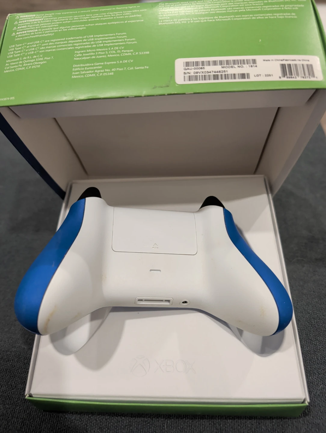 Xbox Wireless Controller - Shock Blue - photo 3