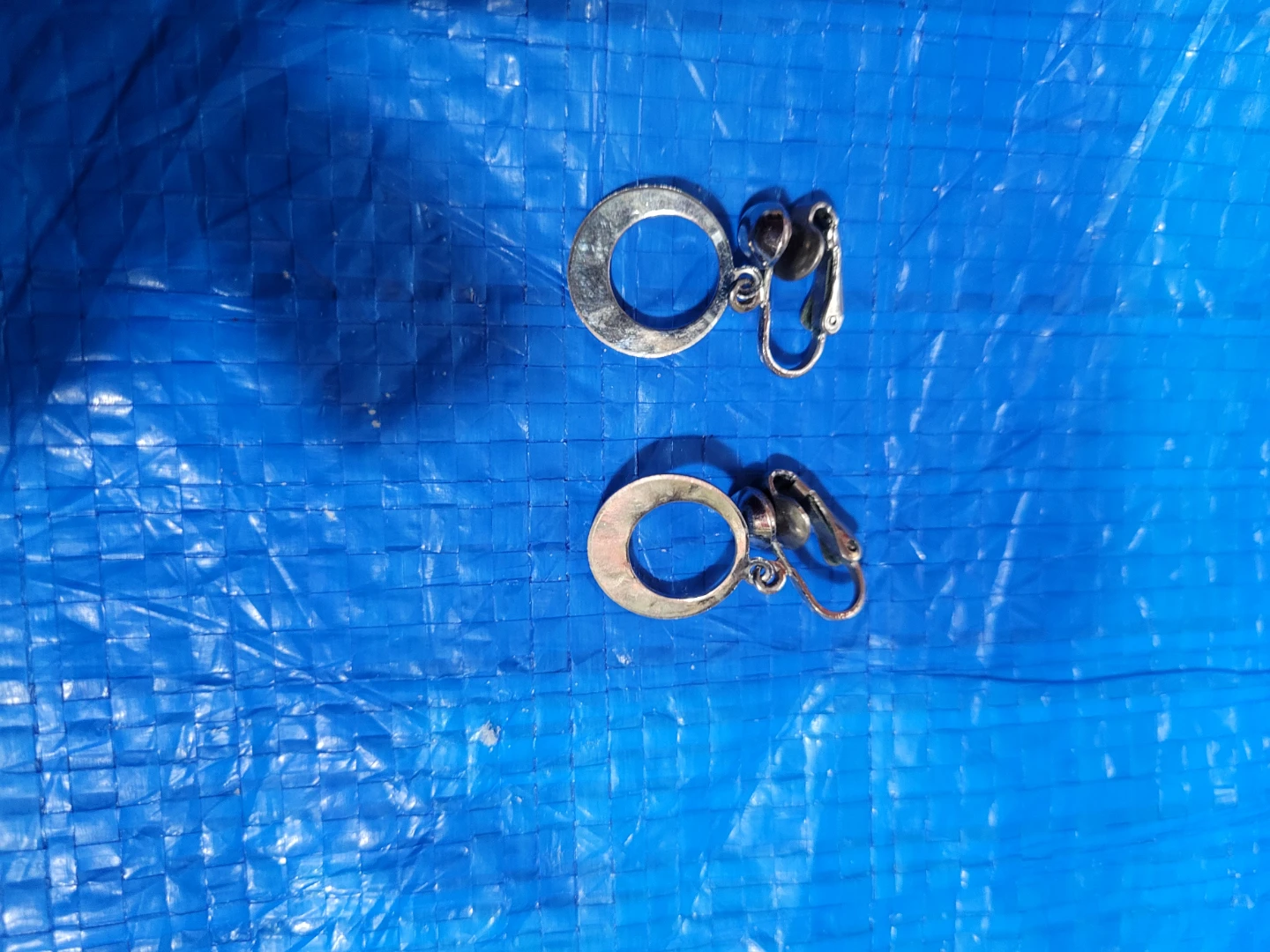 Silver-tone Clip-on Hoop Earrings - photo 2