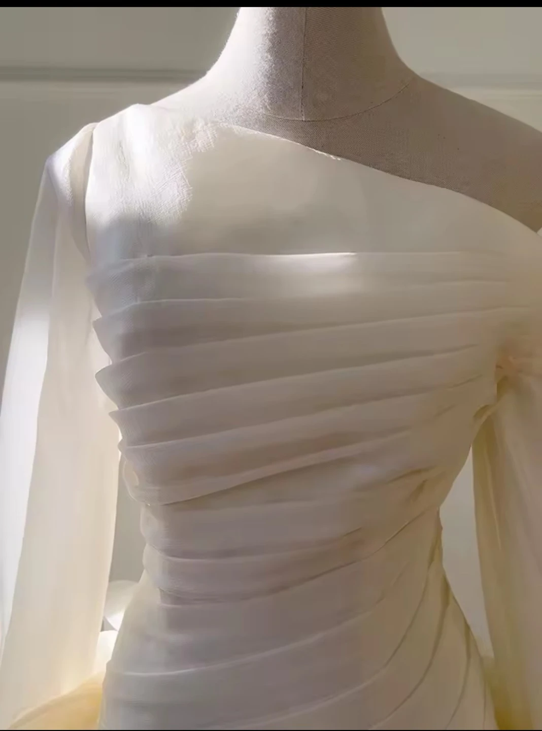 White Off-the-Shoulder Ruffle Dress with Bow - photo 4