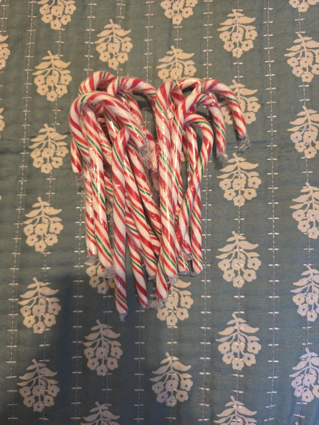 Candy Canes - 15 pieces