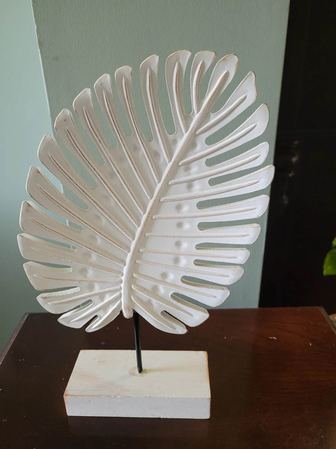White Monstera Leaf Decor