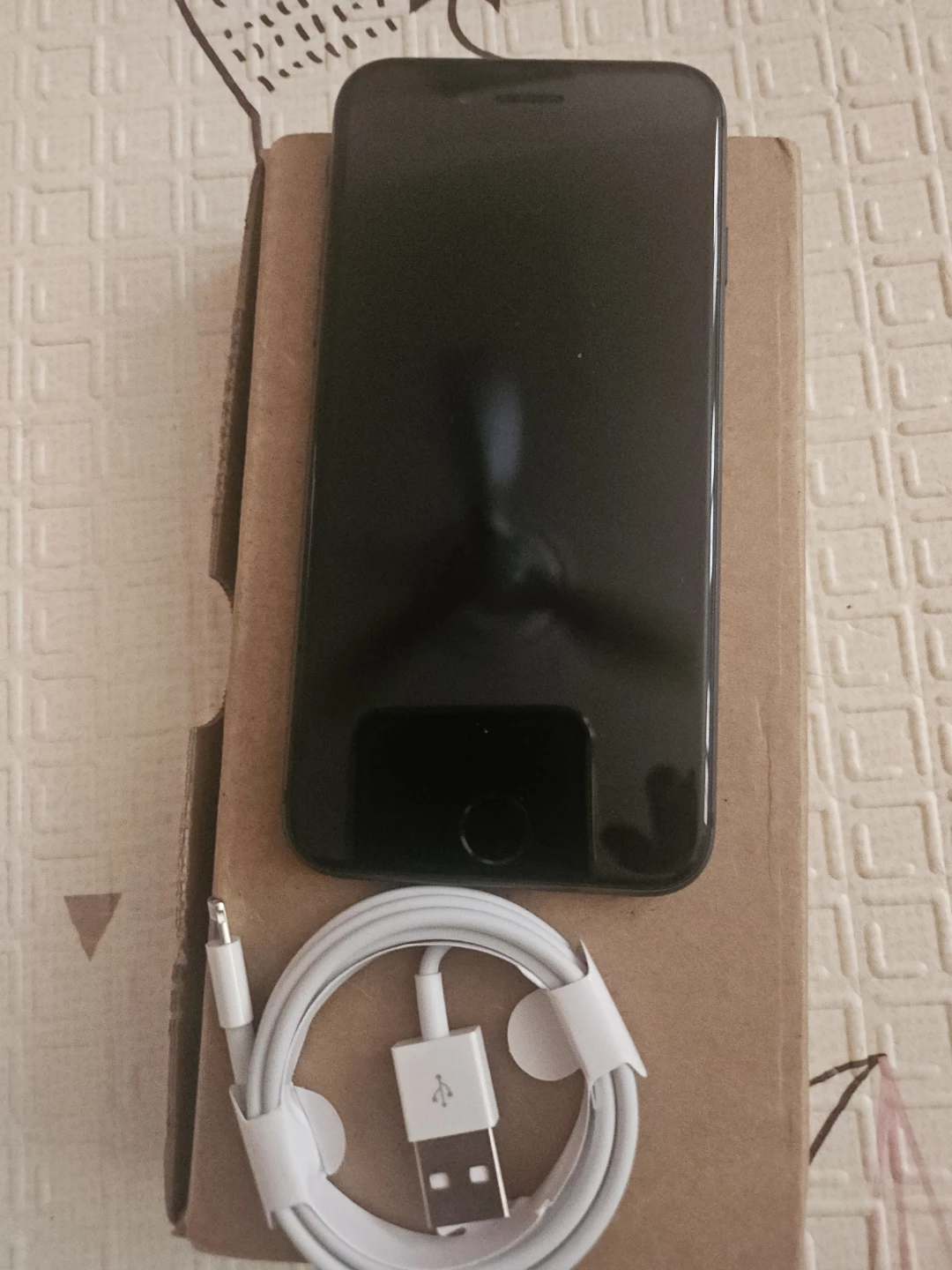 Apple iPhone 7 (Black, 32GB) - photo 2