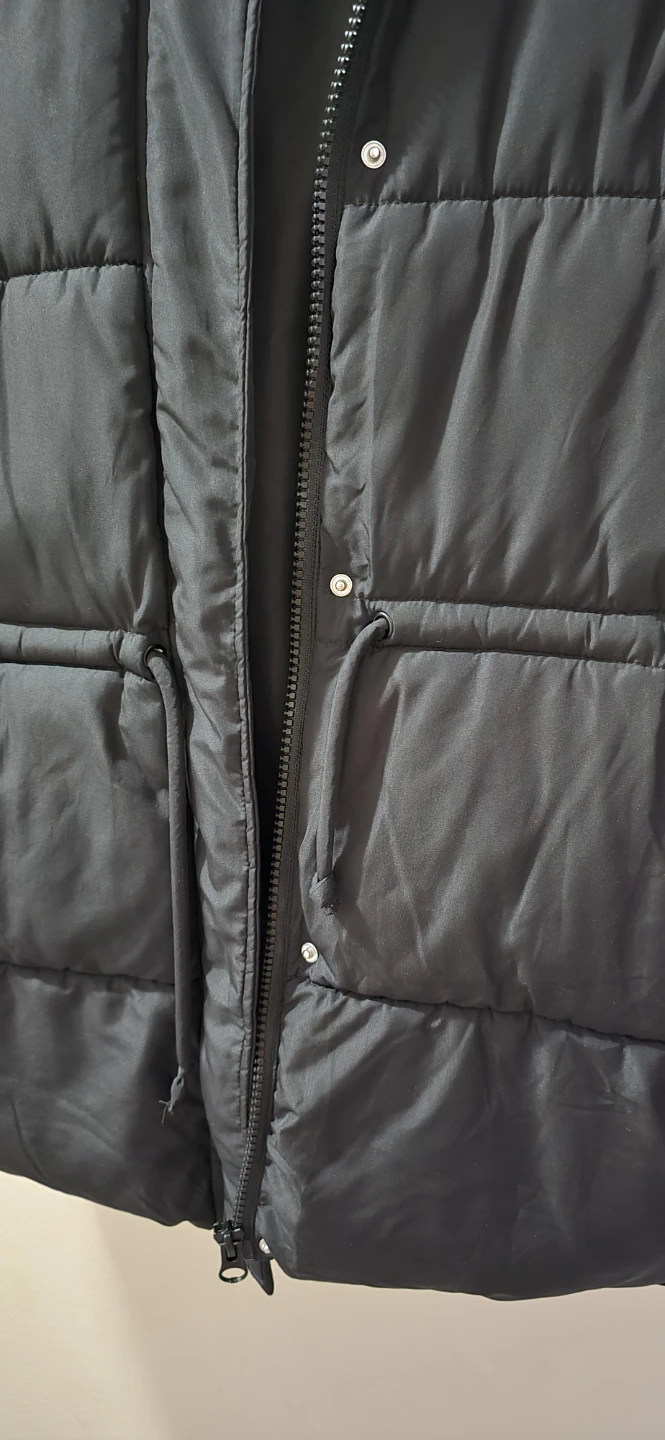 H&M Divided Black Puffer Jacket - Size S - photo 3