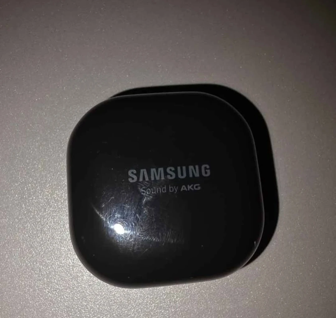 Samsung Galaxy Buds Live Black - Sound by AKG - photo 2