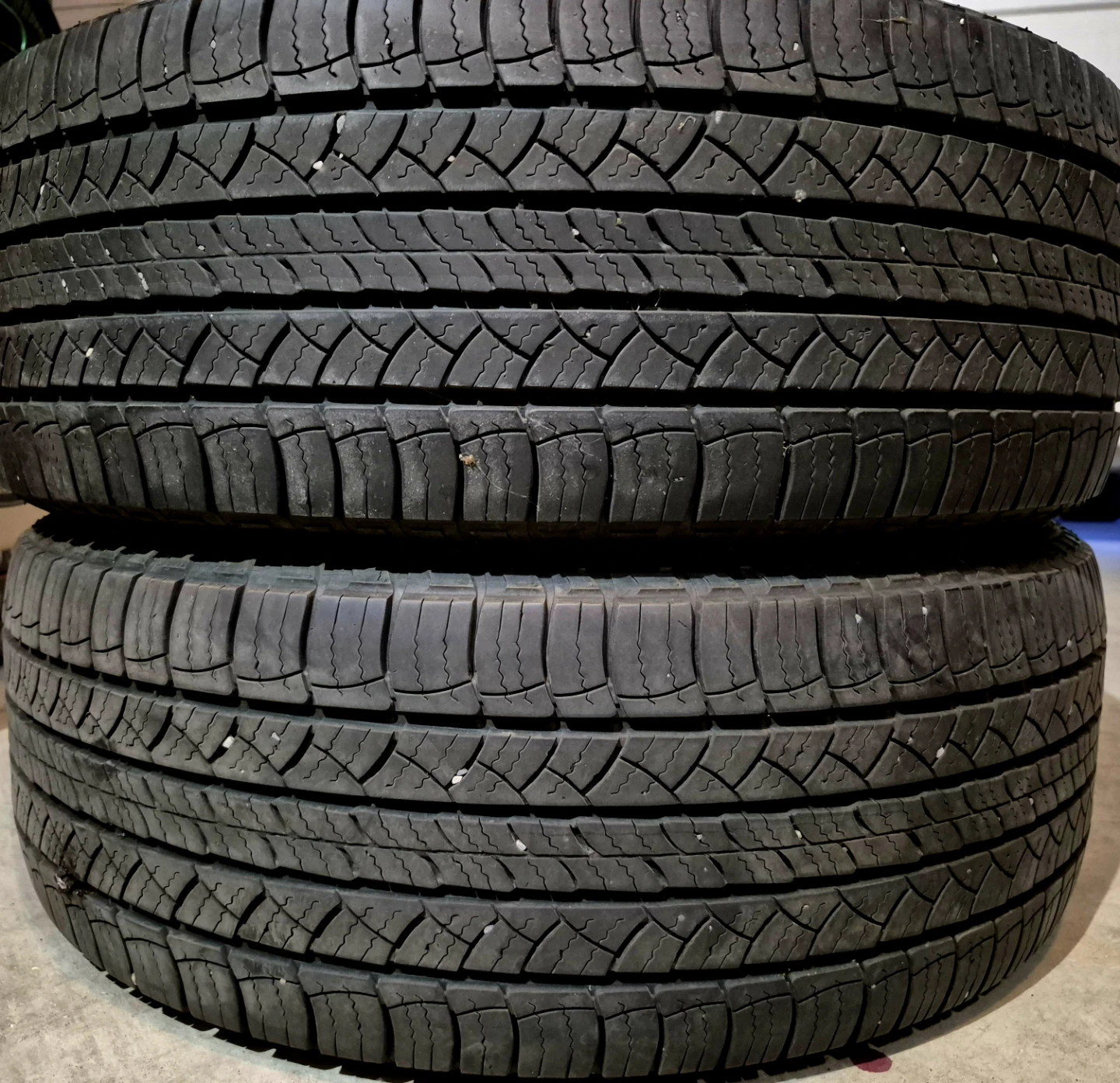 Good Pair of 2  Michelin Tires Size 235 55 R18 *DEAL*