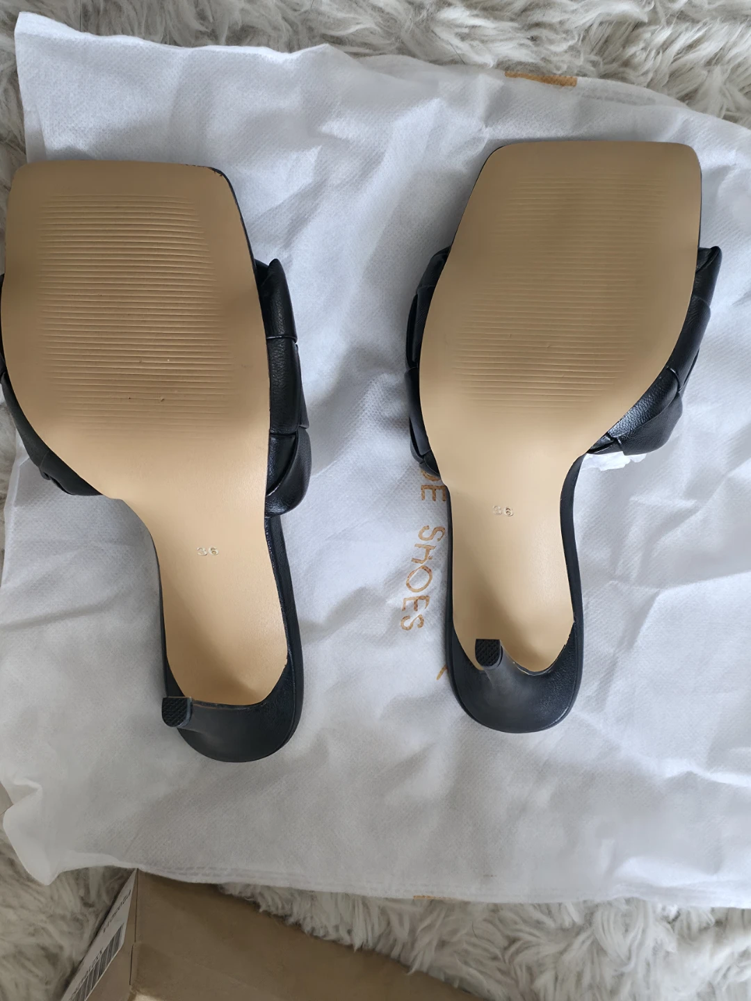 Brand New Onlymaker Black Woven Mules heels - Size 6 - photo 3