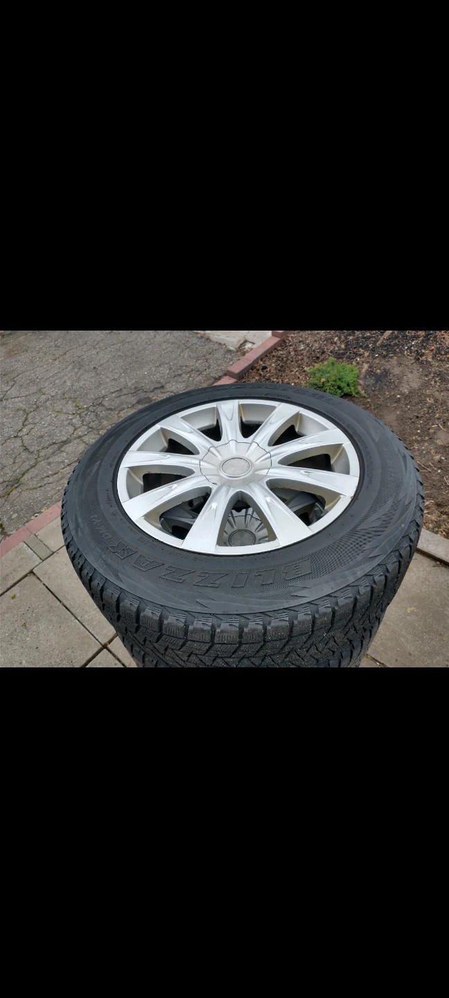 235/65/18 winter tires & aluminum rims, 5x114,3