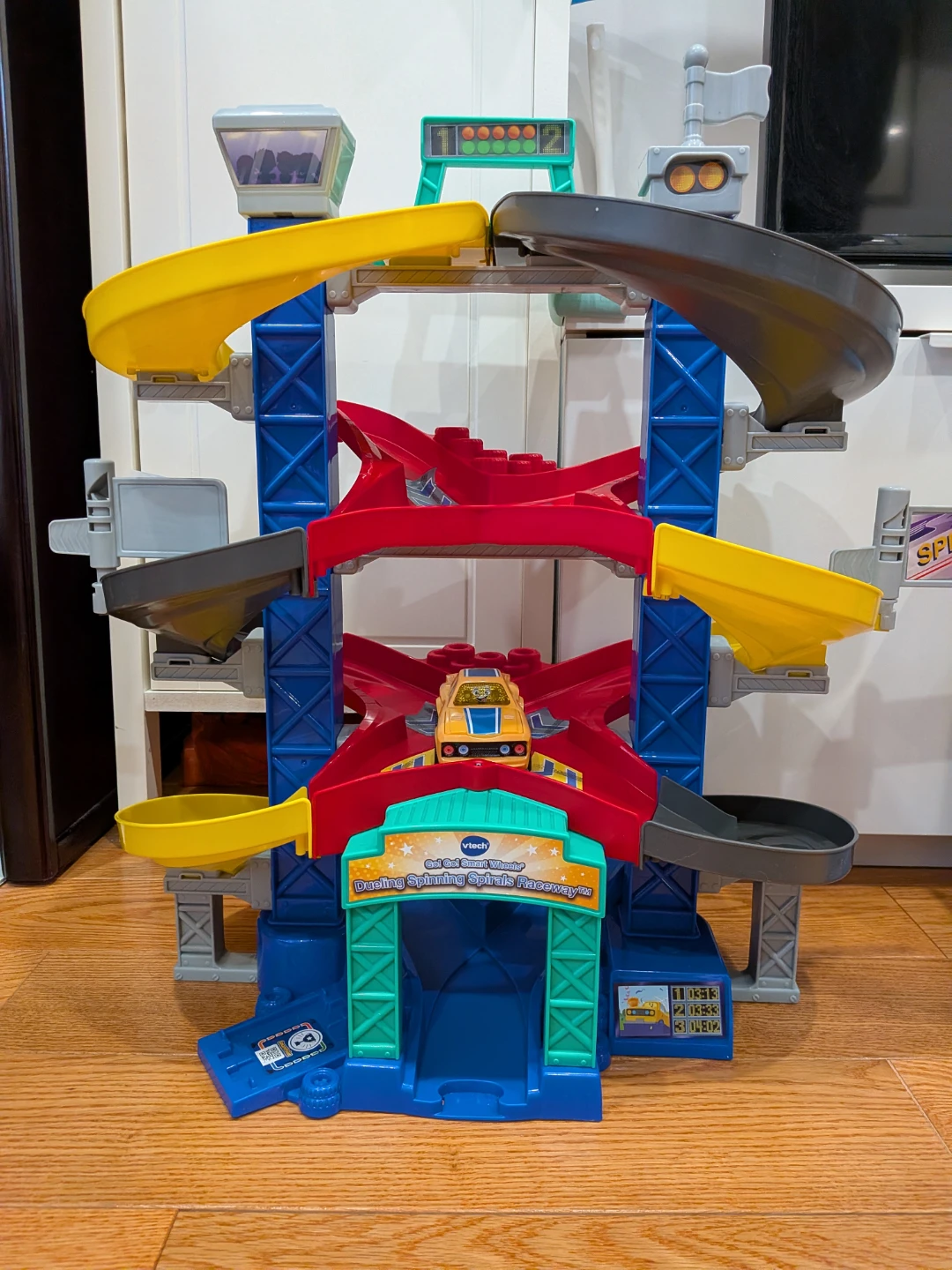 VTech Go! Go! Smart Wheels Dueling Spinning Spirals Raceway