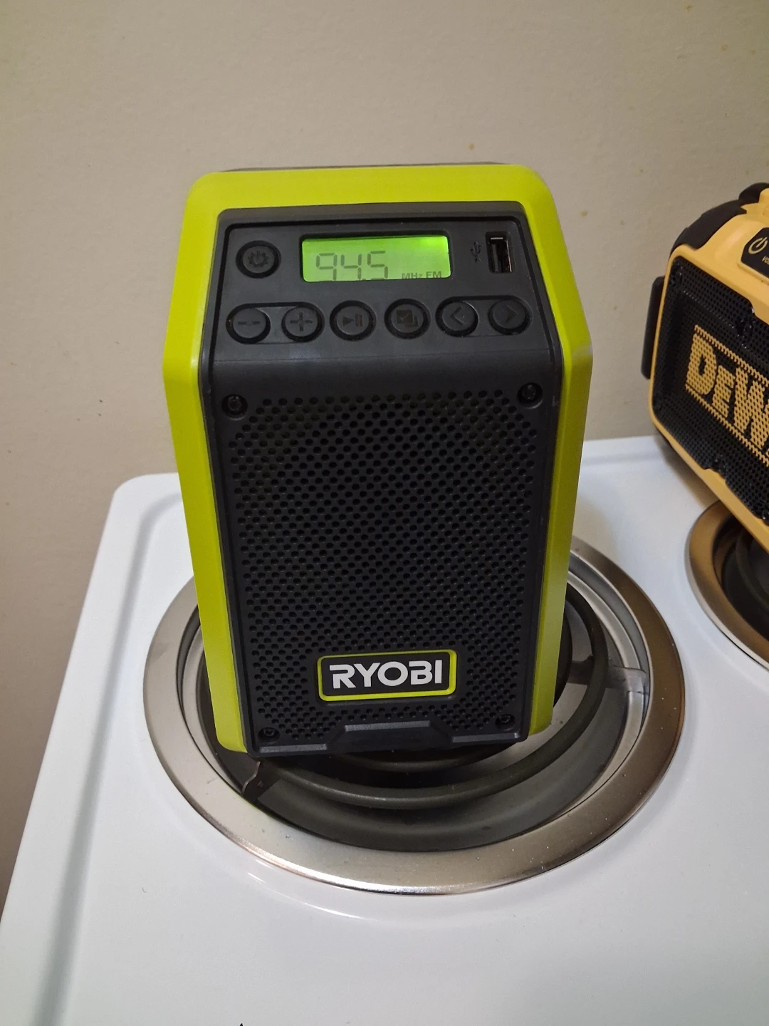 Ryobi AM/FM Radio