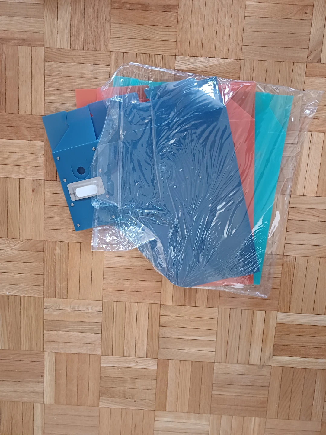 3-pack plastic magazine files