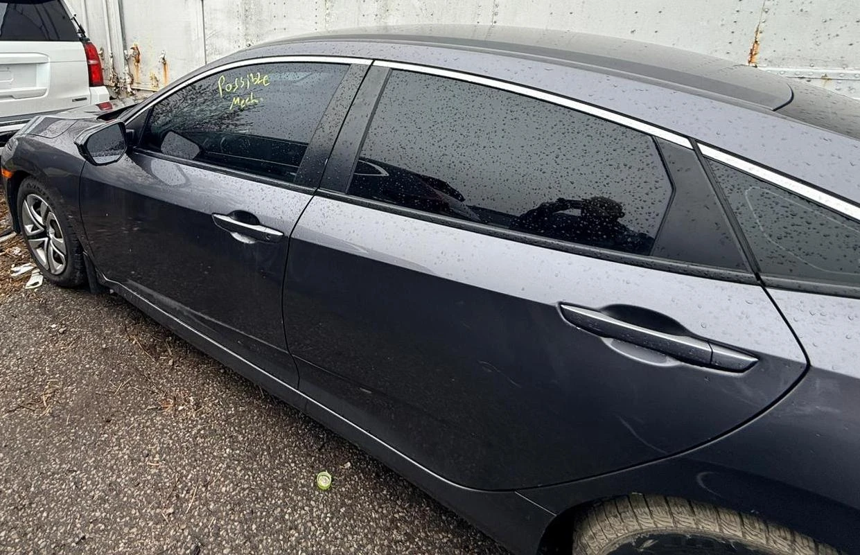 Honda Civic Sedan - photo 4