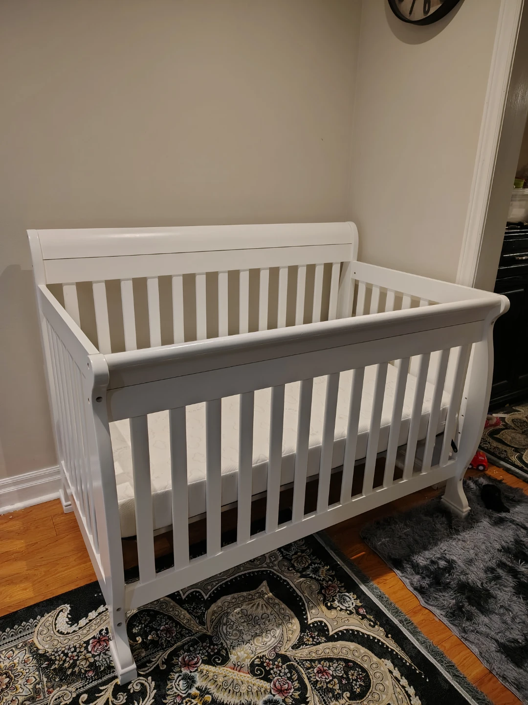 White Baby Crib with Mattress - photo 2