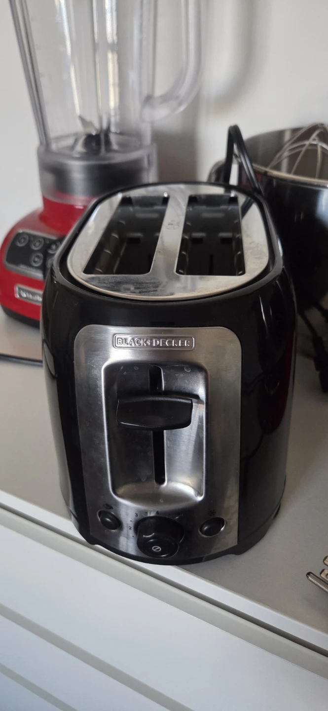 BLACK+DECKER 2-Slice Toaster - photo 3