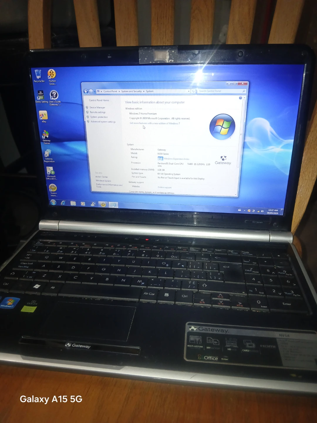 Gateway NV54 Laptop - Windows 7 Home Premium