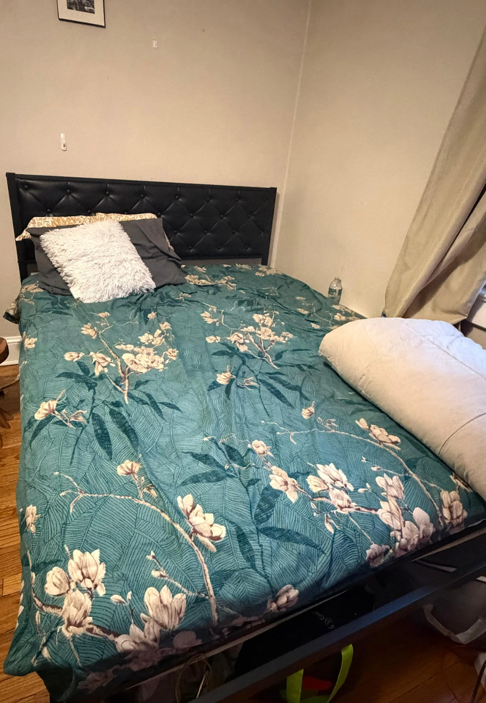 Queen mattress - photo 2