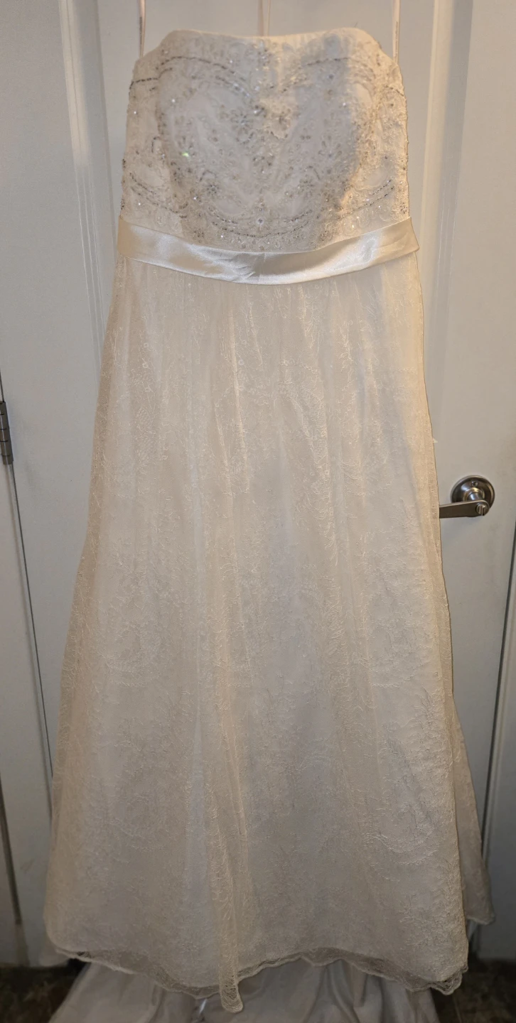 Strapless ivory wedding dress