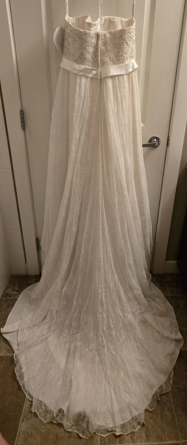 Strapless ivory wedding dress - photo 2