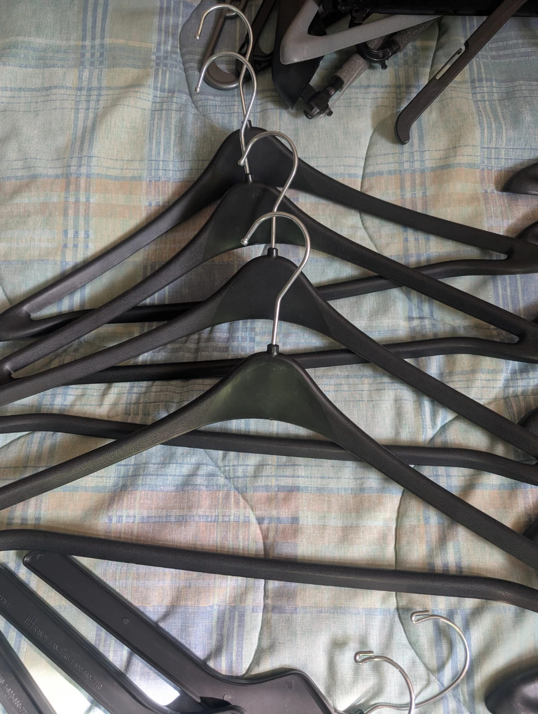 Lot of 20+ Black Plastic Clothes Hangers - photo 3