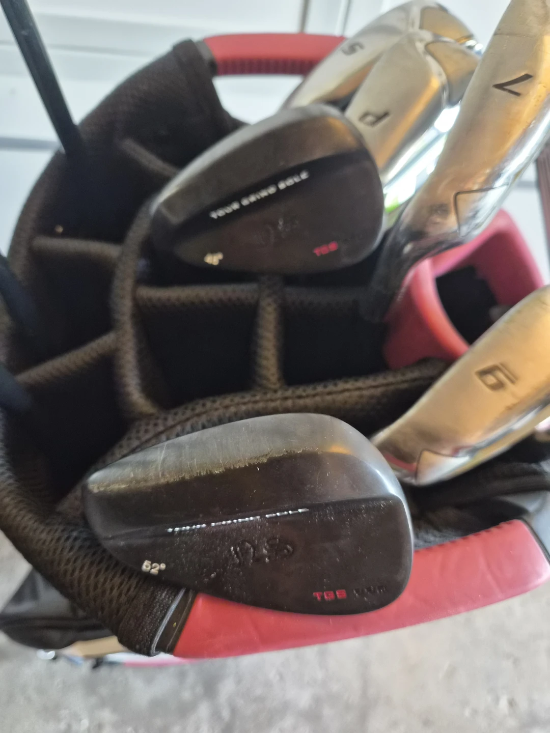 Honma Golf Bag with 12 Clubs - photo 5