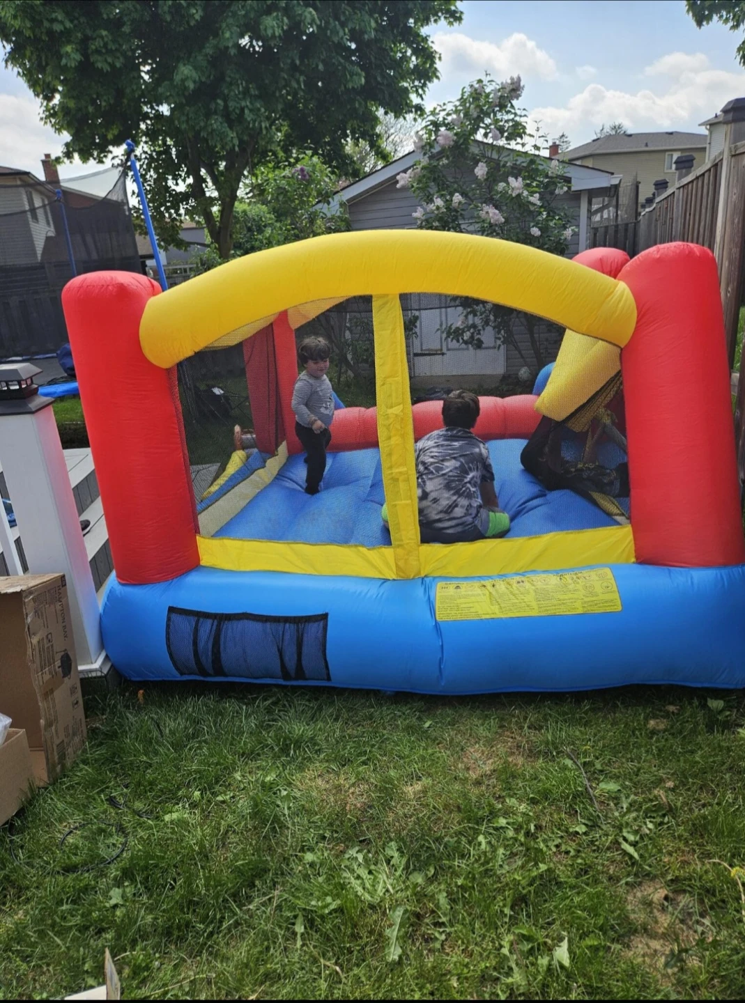 Little Tikes Inflatable Bounce House with Slide - photo 4